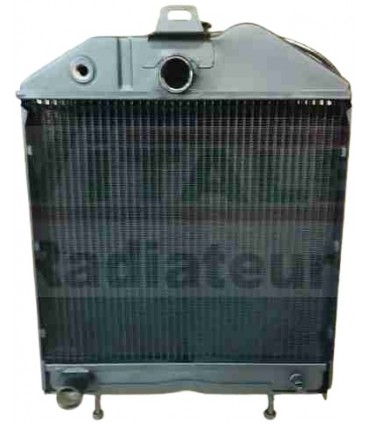 RADIATEUR EAU POUR TRACTEUR RENAULT AGRI D30